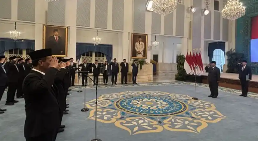 Presiden Prabowo Subianto Melantik Ketua Harian dan Anggota Dewan Energi Nasional (Foto: Repro)