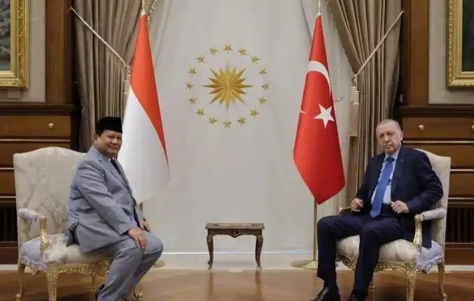 Presiden RI, Prabowo Subianto dan Presiden Turki, Recep Tayyip Erdogan (Foto: Kemenhan)
