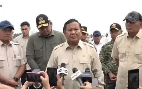 Presiden RI Prabowo Subianto Mulai Tertibkan Semua Pembalakan Liar (Foto: BPMI Setpres)