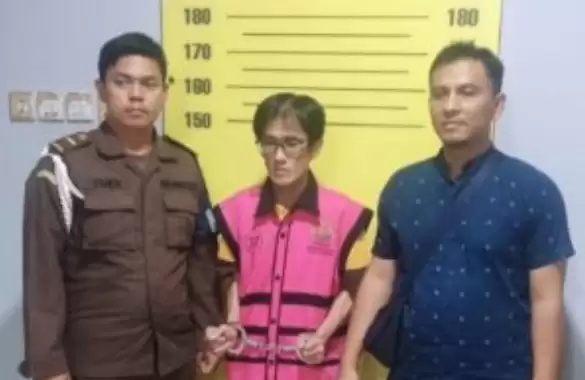 Penampakan Muka Direktur PT Sumber Mutiara Indah Perdana yang Dijemput Paksa Kejagung