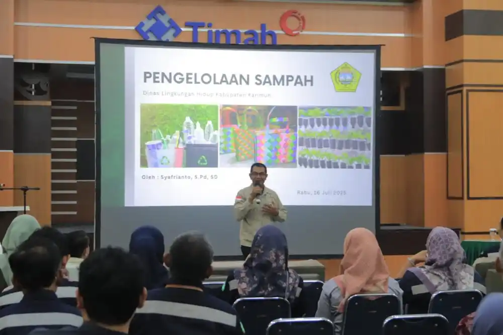 PT Timah menggelar Seminar Pengelolaan Sampah yang Efisien, Ramah Lingkungan, dan Berkelanjutan, di Gedung Serbaguna Wisma Timah Kundur, Rabu (16/7/2025). [Foto: Doc. PT Timah]