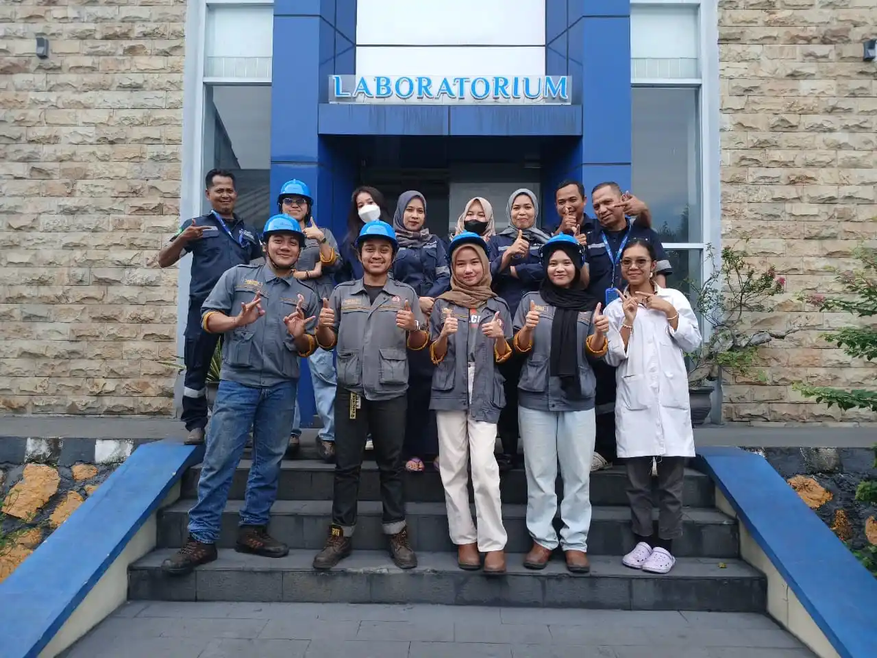 PT Timah Fasilitasi Mahasiswa UPNV Yogyakarta Selesaikan Tugas Akhir Lewat Praktik Kerja [Foto: Doc. PT Timah]