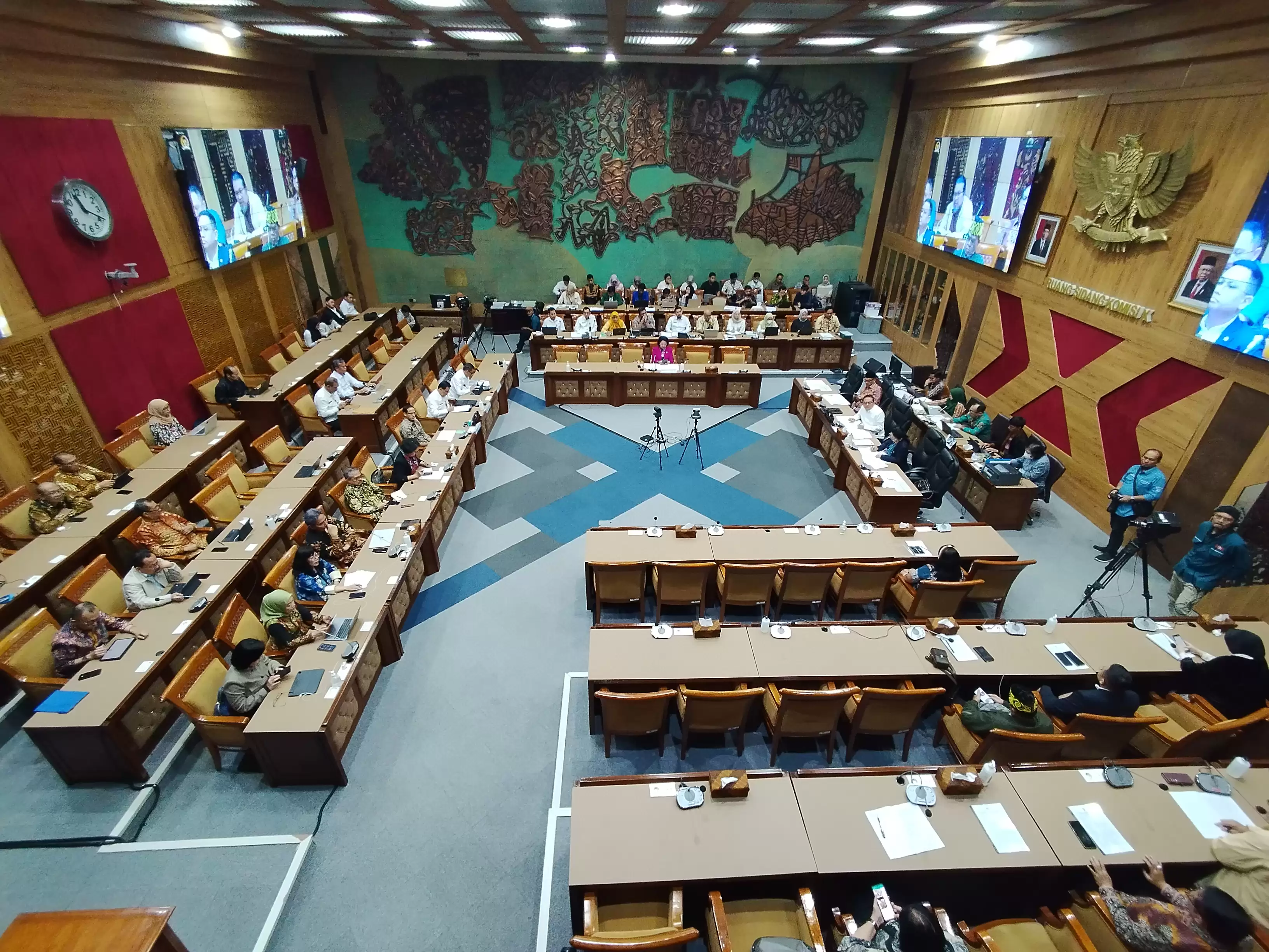 Rapat kerja Komisi X bersama pemerintah dan DPD RI (Foto: MI/Dhanis)
