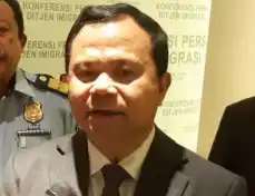 Eks Dirjen Imigrasi Ronny Sompie [Foto: Ist]