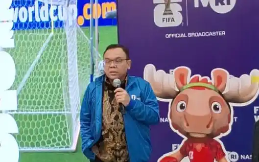 Saleh Partaonan Daulay di Studio TVRI (Dok. MI)