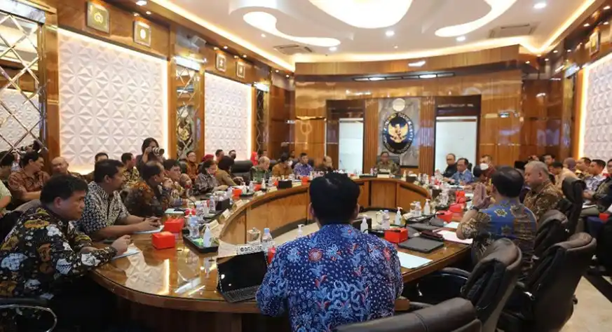 Menkpolhukam Mahfud Md  saat memimpin rapat Satgas TPPU di Kantor Kemenko Polhukam pada tanggal 23 Mei 2023 (Foto: Dok MI/Istimewa)