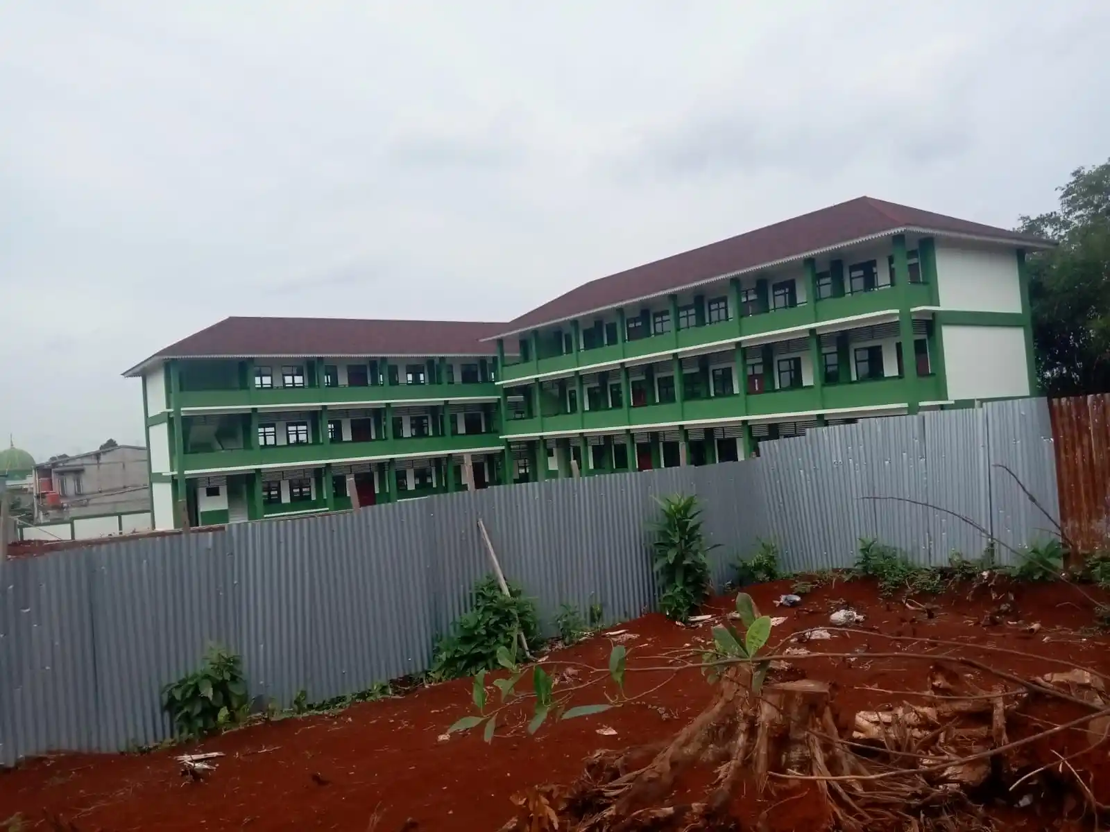 Unit Sekolah Baru SMPN 59 Kota Bekasi Bantuan DKI TA 2024 yang Belum Dimamfaatkan (Foto: Dok MI)