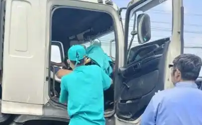 Sopir truk di Lamongan ditemukan tewas dalam mobilnya (Foto: Tangkap Layar)