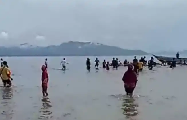 Speedboat 2 Nona Tenggelam di Perairan Tanjung Samala, Pulau Manipa, Kabupaten Seram Bagian Barat, Maluku (Foto: Repro)