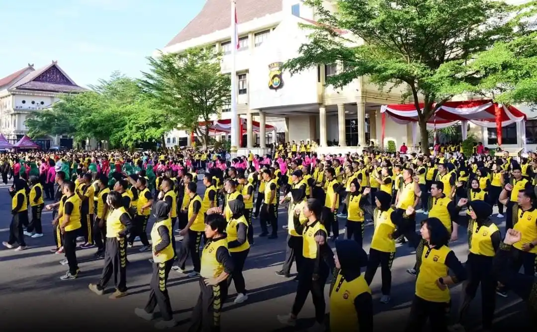 Suasana olahraga bersama di lapangan Mapolda Jambi (Foto: Dok/MI)