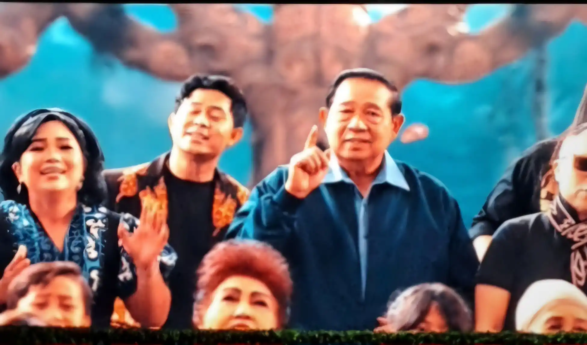 Susilo Bambang Yudhoyono (SBY), bersama 35 musisi lintas generas (Foto: Rizal)