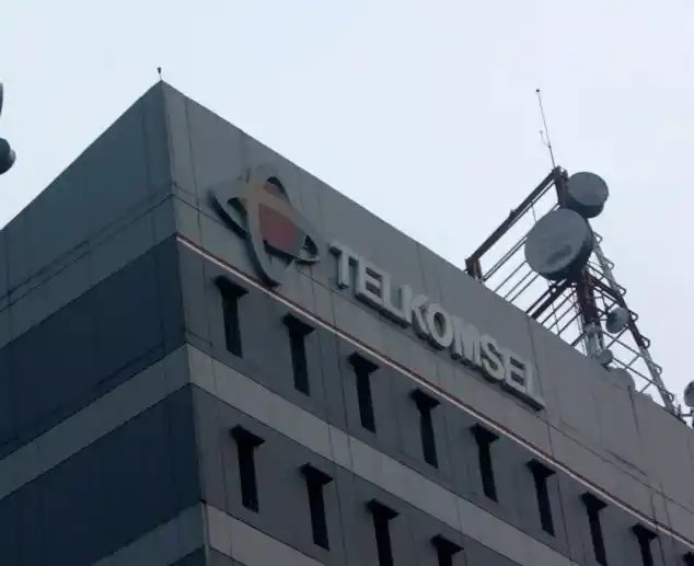 Gedung kantor operator telepon selular PT Telekomunikasi Selular (Telkomsel) di Jakarta (Foto: Dok MI/Istimewa)