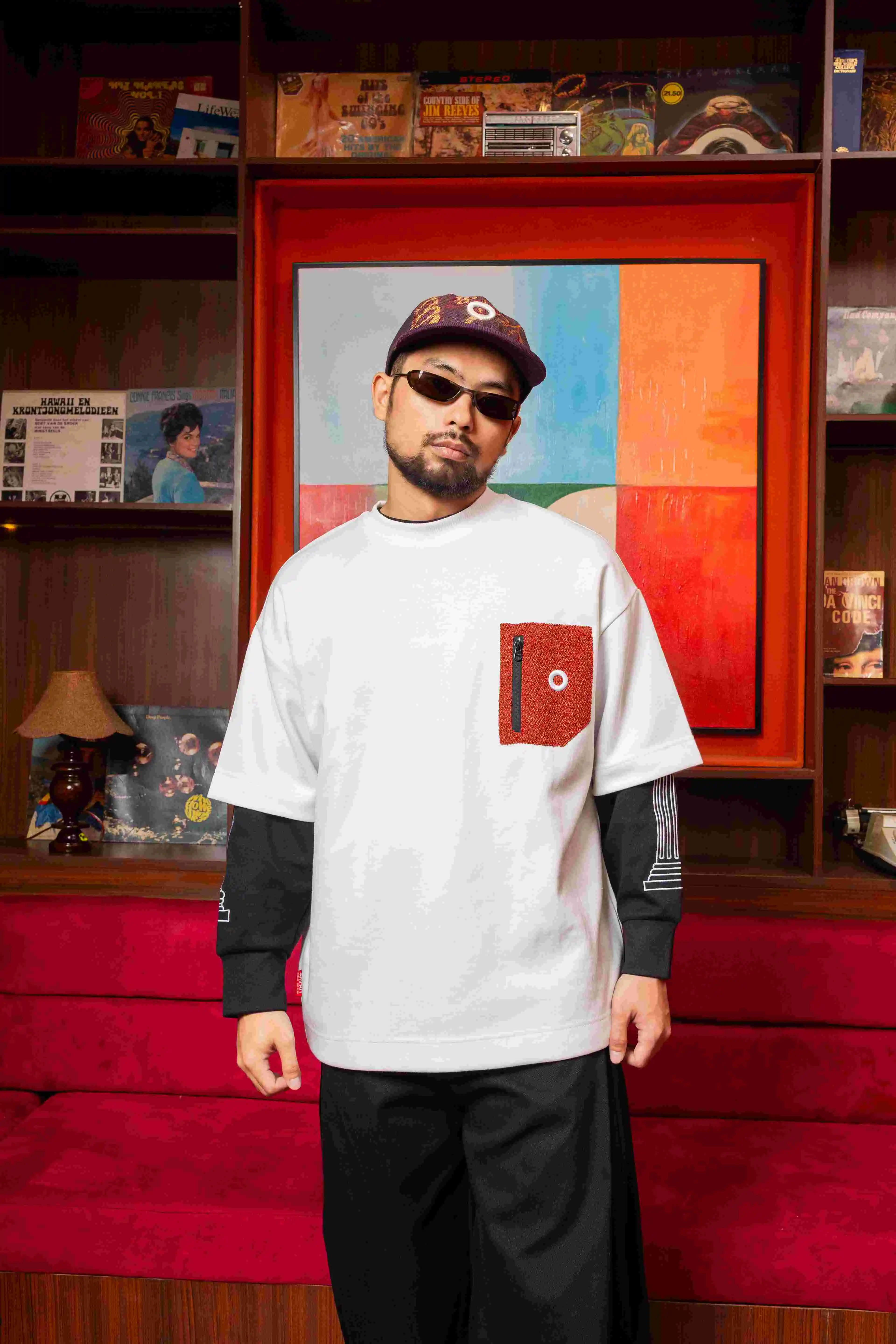 Telkomsel hadirkan tiga outfit premium koleksi NARU Limited Edition SIMPATI x Othman (Foto: Telkomsel)