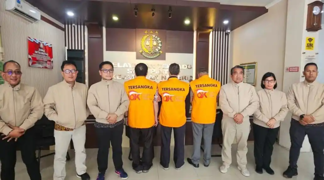 Tersangka Manipulasi Saham PT Sriwahana Adityakarta Tbk (Foto: Dok OJK)