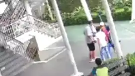 Tursin Serang Marbot di Masjid Cisarua (Foto: Tangkap Layar)