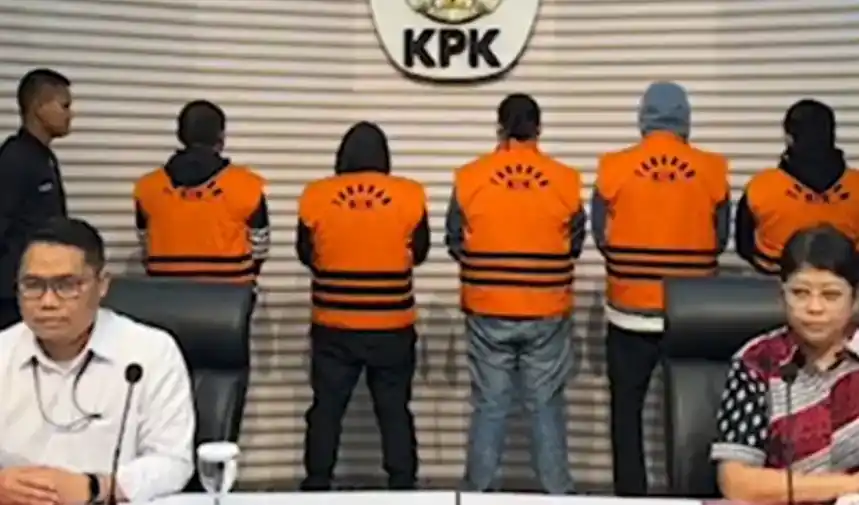 Komisi Pemberantasan Korupsi (KPK) menetapkan lima tersangka pascaoperasi tangkap tangan (OTT), terkait dugaan suap proyek jalan di Sumatra Utara (Sumut).  (Foto: Dok MI)