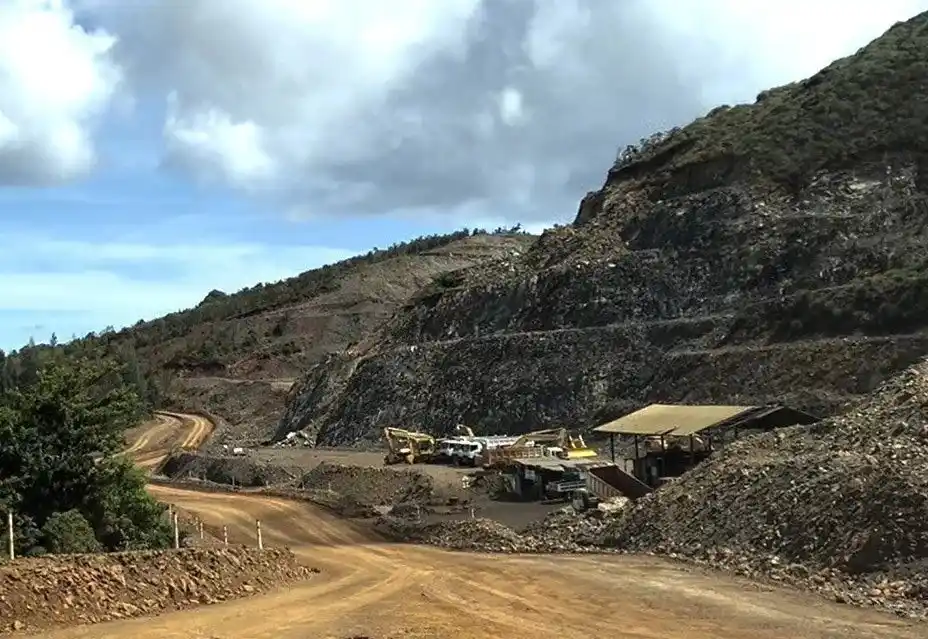 Tambang Nikel di Raja Ampat (Foto: Istimewa)