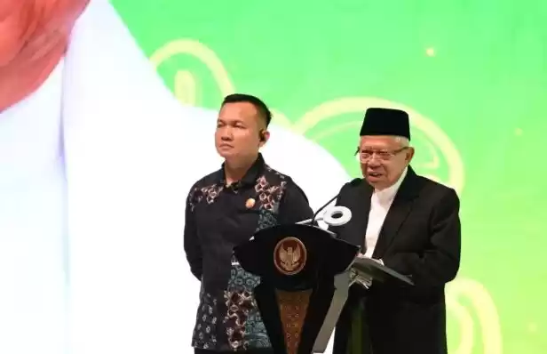 Wakil Presiden Ma'ruf Amin memberikan sambutan pada penutupan Muktamar VI PKB. (Foto: Antara)