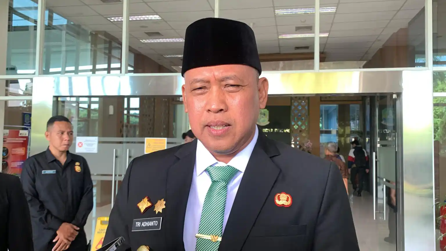 Wali Kota Bekasi, Tri Adhianto Usai Melantik 19 Pejabat Eselon II (Foto/MI)