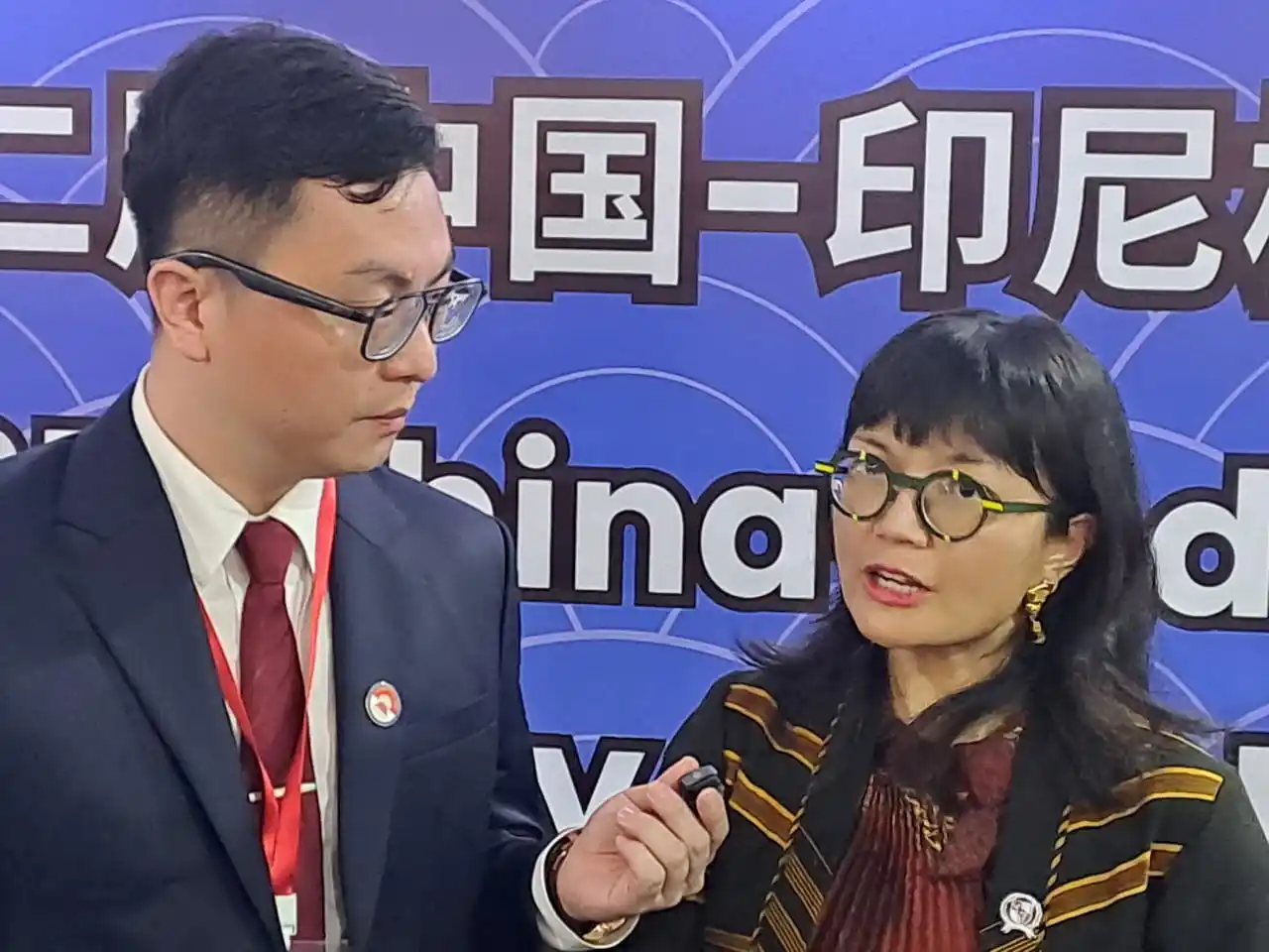 Wamen Dikti Saintek  Stella Christie,  saat memaparkan pentingnya sinergi antara kampus dan industry. (Foto. Rizal Siregar)