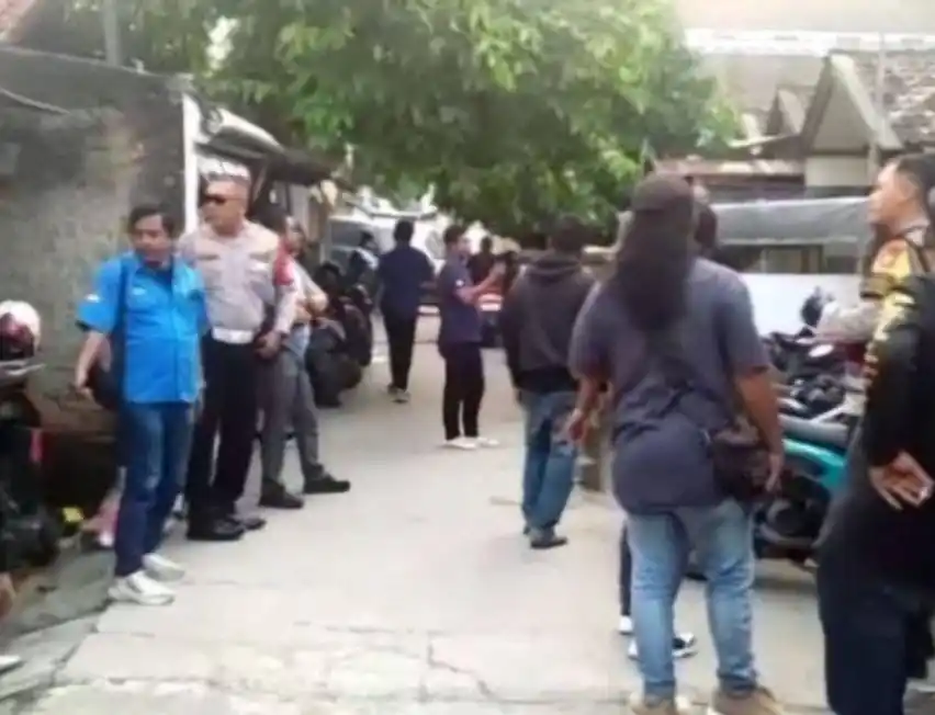 Sejumlah Warga Bekasi Tertipu Lembaga Penyalur Kerja (Foto: Repro)