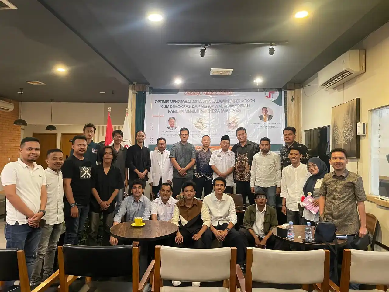 Yayasan Jalan Tengah Indonesia menggelar Dialog Akhir Tahun dengan tema “Optimis Mengawal Asta Cita dalam Memperkokoh Iklim Demokrasi dan Mengawal Kemandirian Pangan Menuju Indonesia Emas 2045”, Jumat (26/12/2025) (Foto: Dok MI)